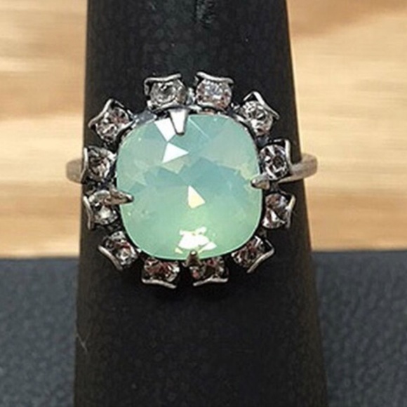 Liz Palacios Minty Swarovski Crystal Ring-sz 6, 7 or 8-Boutique - Picture 1 of 6